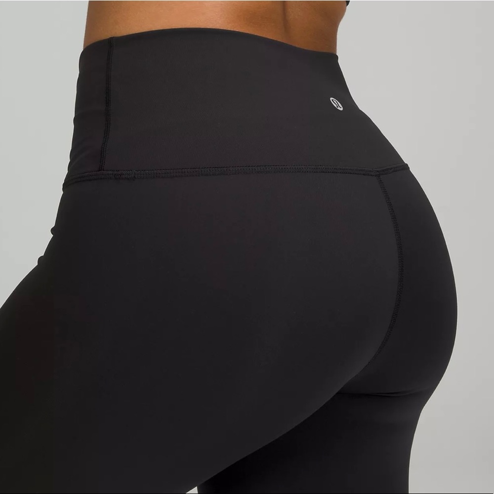 •LULULEMON Wunder Under Leggings High-Rise  28”•